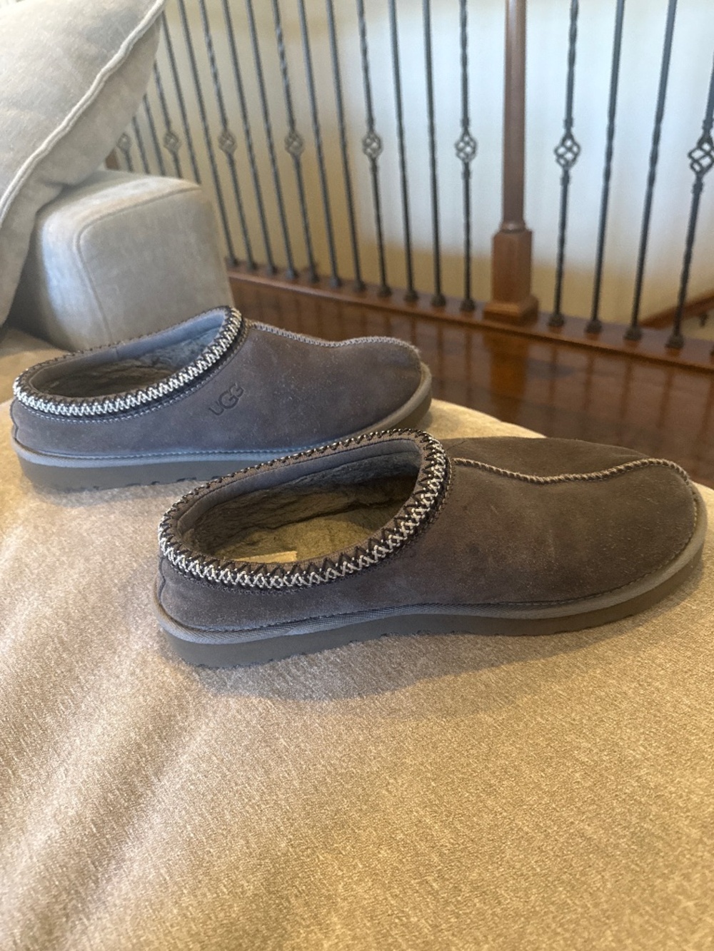 UGG Tasman Slippers - Charcoal